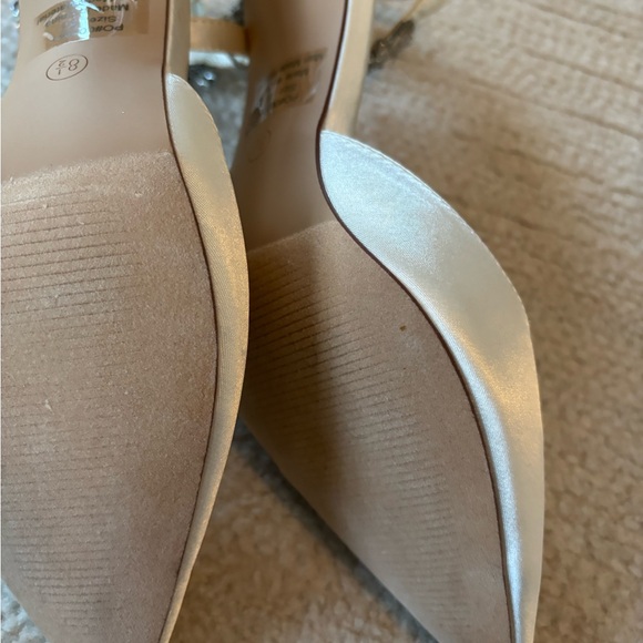 Journee Collection Cream Heels with Floral Accent - Picture 11 of 15